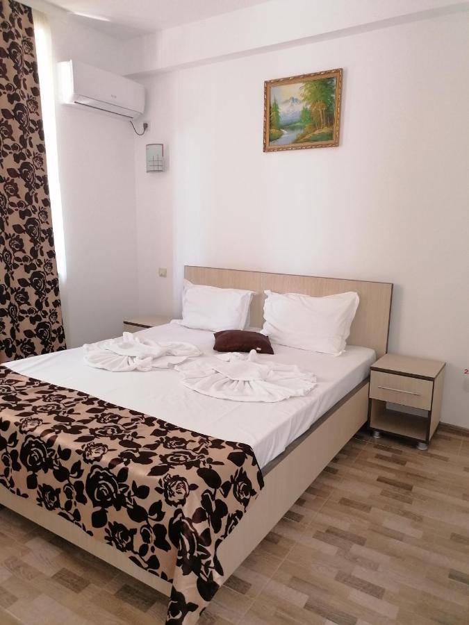 Hotel Coralis 2 เอโฟริเอนอร์ด ภายนอก รูปภาพ