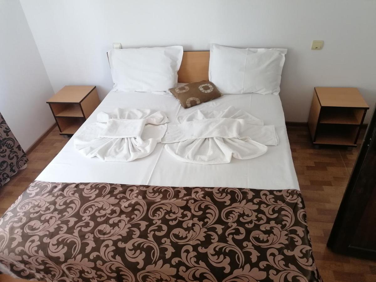 Hotel Coralis 2 เอโฟริเอนอร์ด ภายนอก รูปภาพ