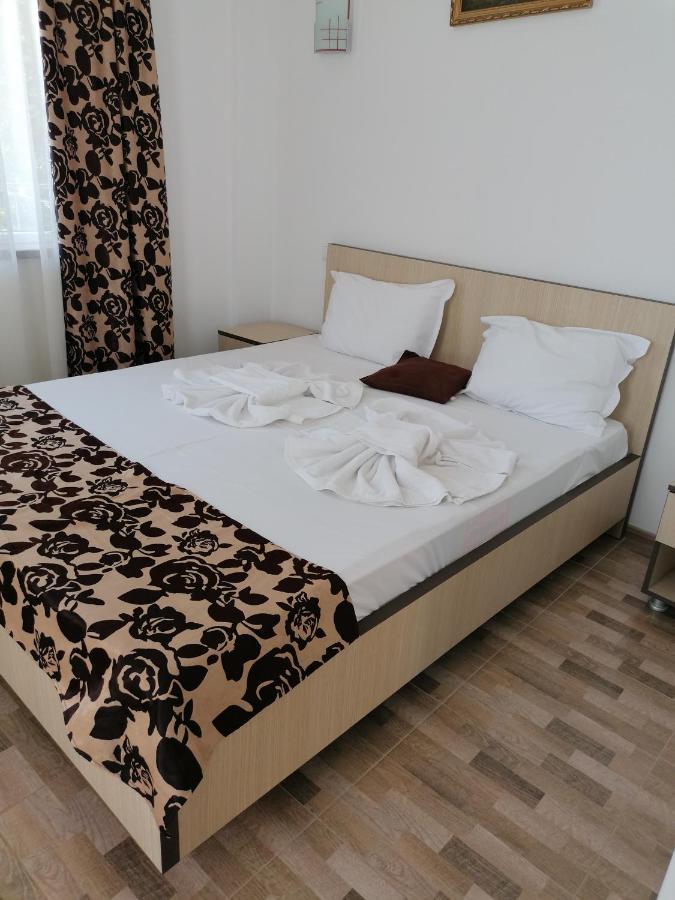 Hotel Coralis 2 เอโฟริเอนอร์ด ภายนอก รูปภาพ