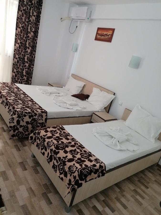 Hotel Coralis 2 เอโฟริเอนอร์ด ภายนอก รูปภาพ
